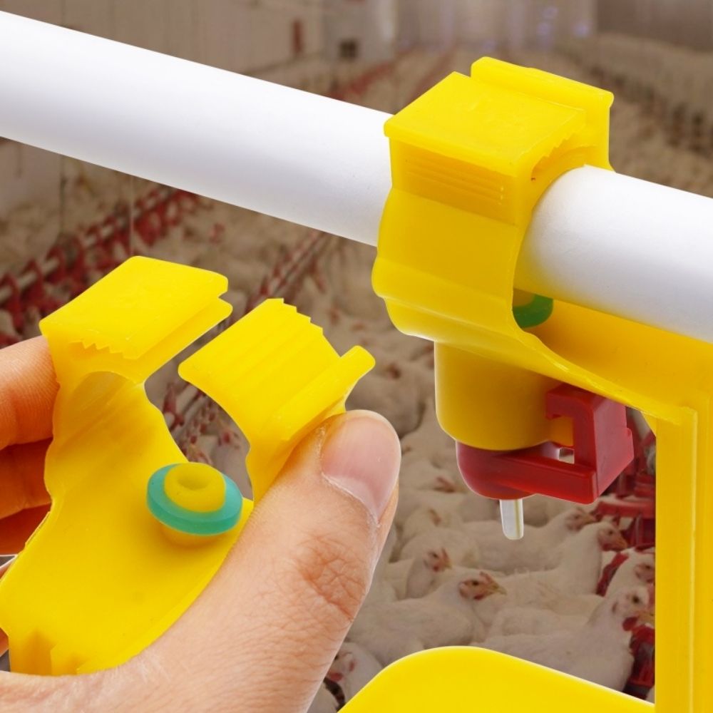 Alat Minum Automatik Ayam & Unggas / Nipple Drinker Plastik